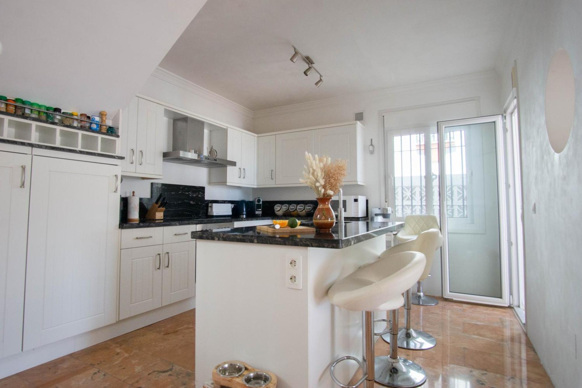 Private For 6 With Seaview, Pool & Terrace Villa