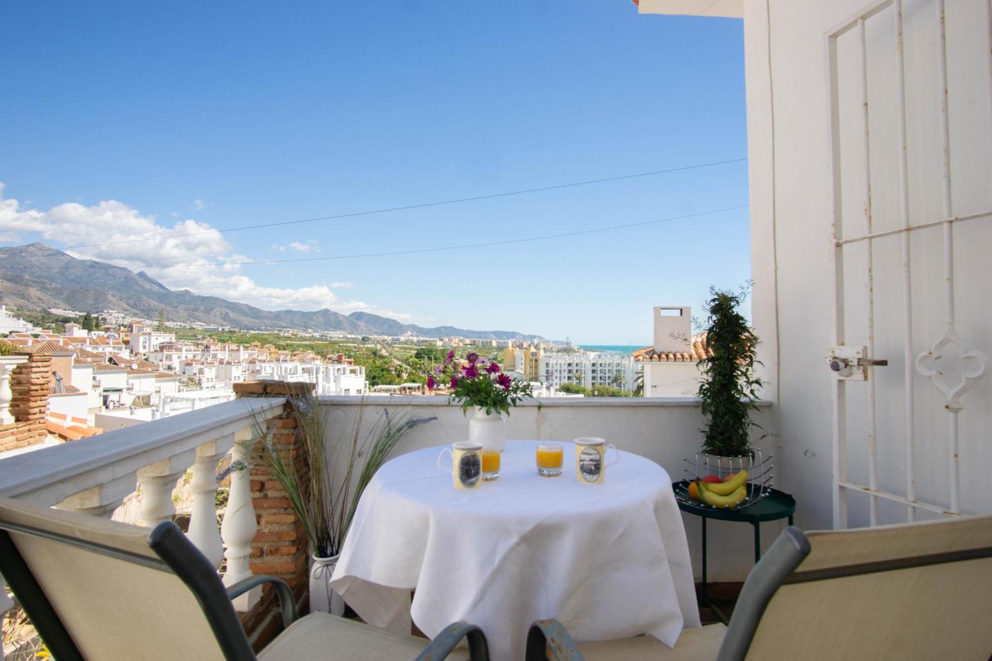 Private For 6 With Seaview, Pool & Terrace *