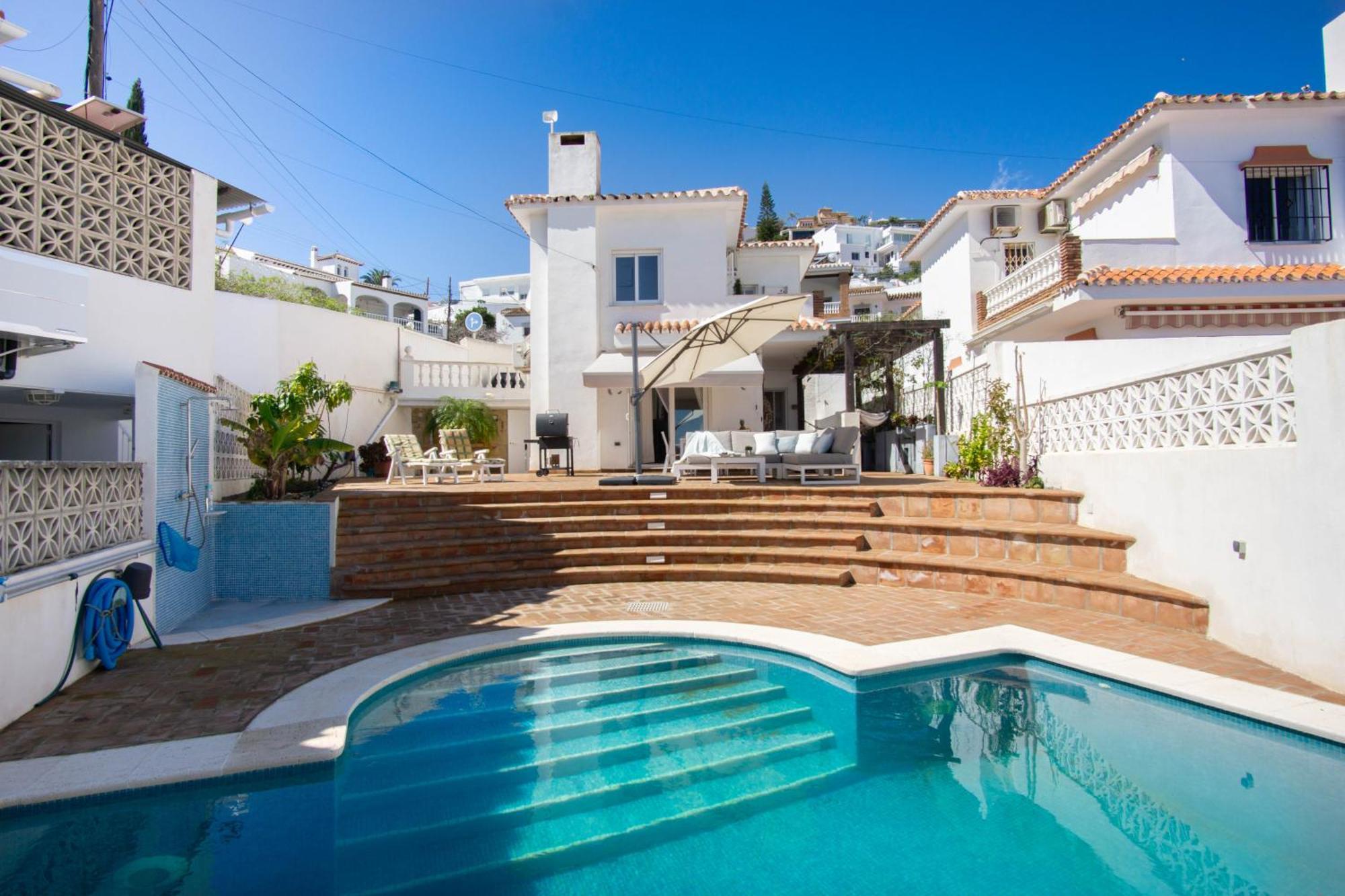 Private For 6 With Seaview, Pool & Terrace Villa